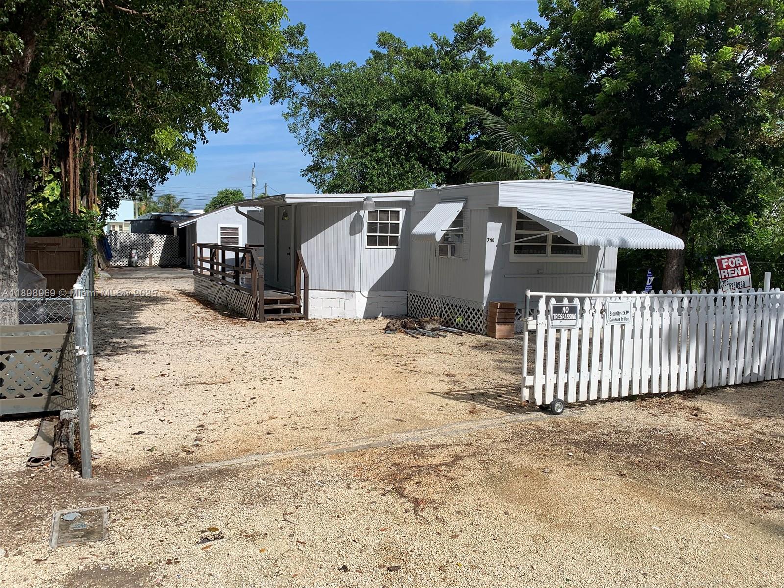 LAKE SURPRISE ESTATES - Residential Lease