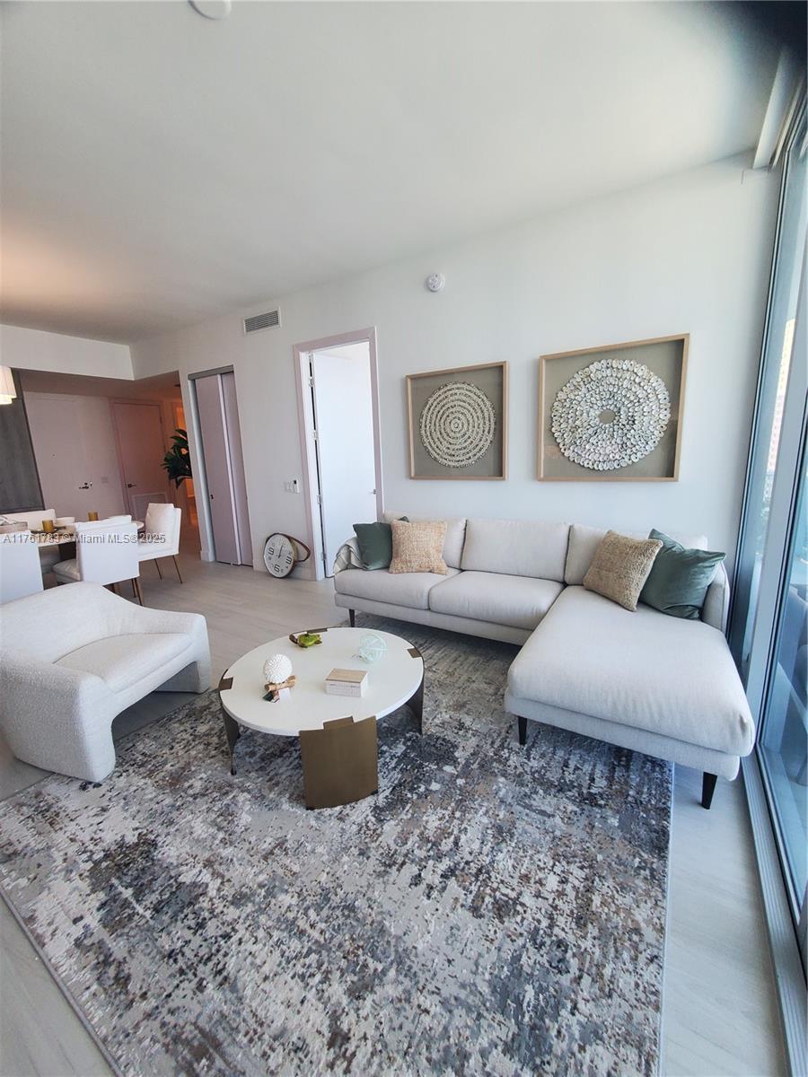 AURORA - Residential Lease