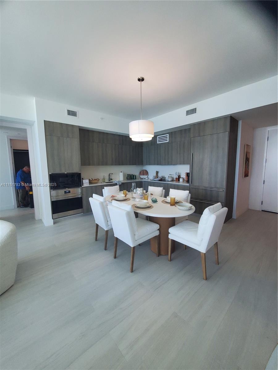 AURORA - Residential Lease