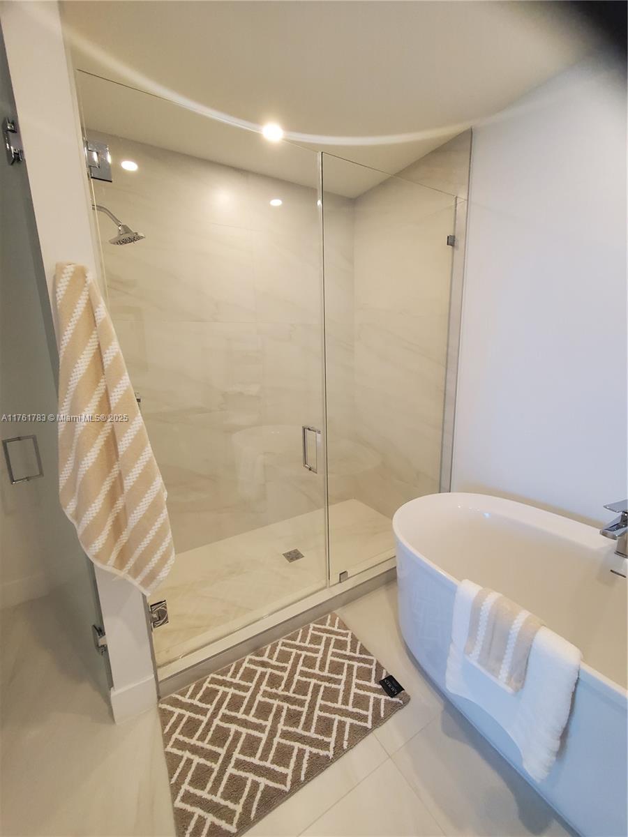 AURORA - Residential Lease