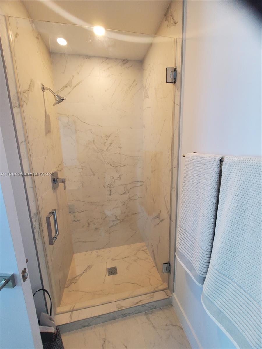 AURORA - Residential Lease