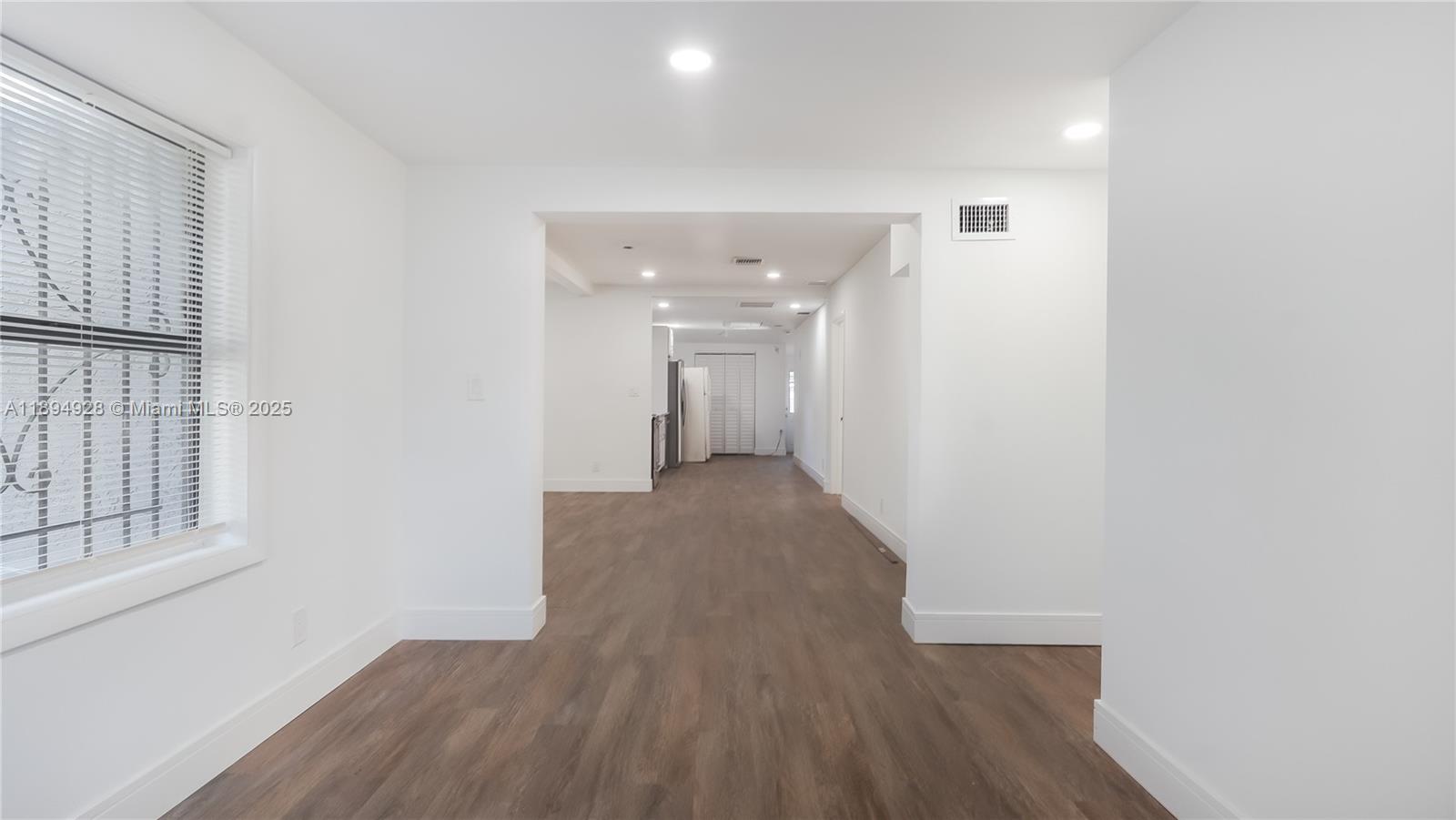 223 SW 1st Ct