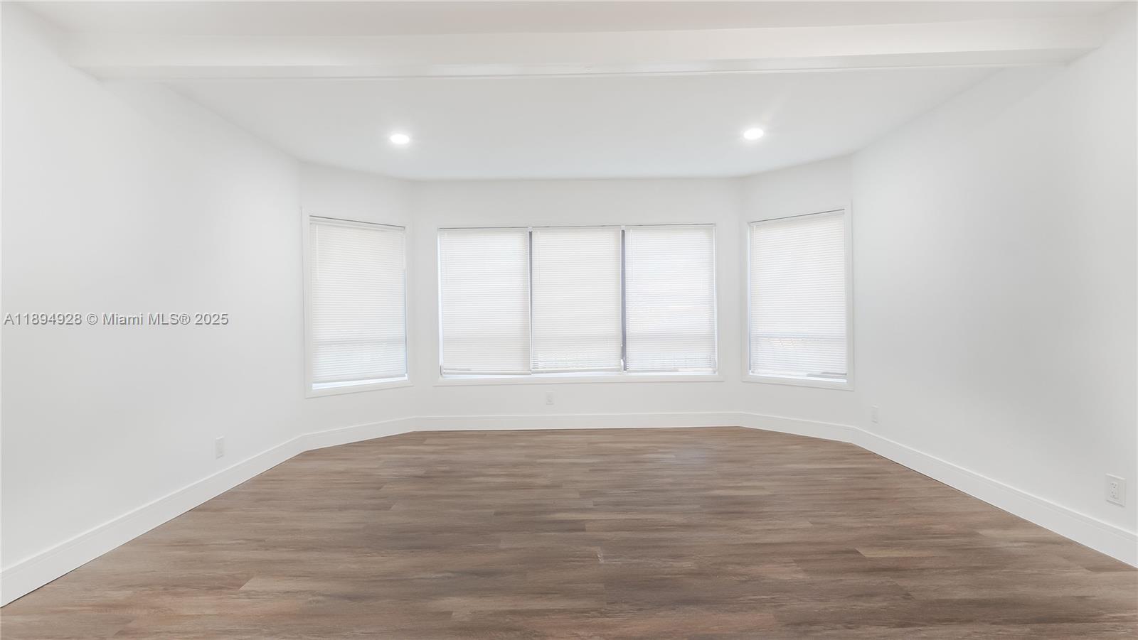 AVONDALE - Residential