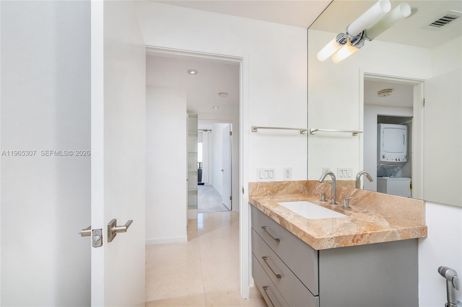 THE EMERALDBAY KEY COLONY - Residential