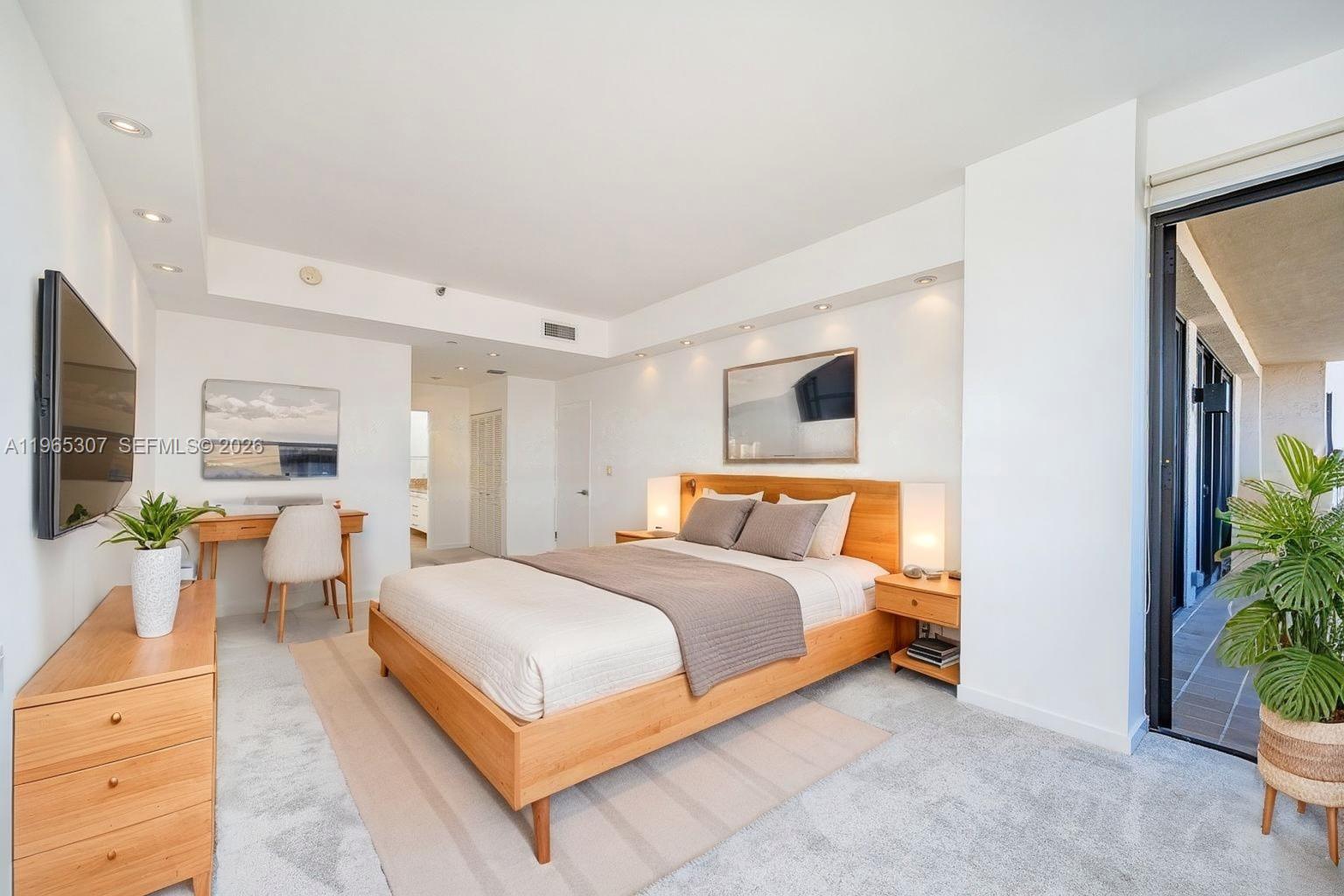 THE EMERALDBAY KEY COLONY - Residential