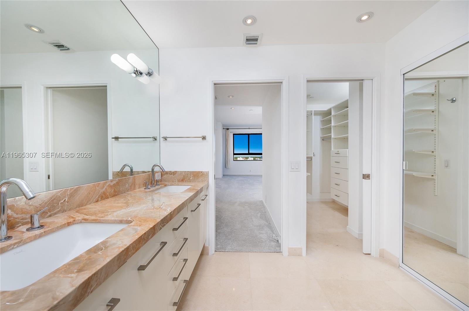 THE EMERALDBAY KEY COLONY - Residential