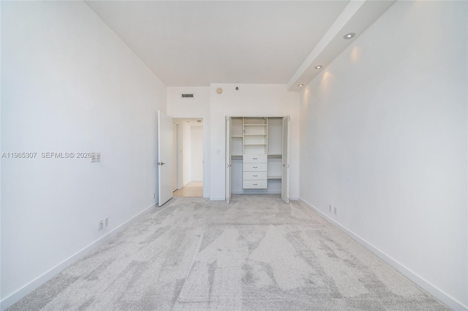 THE EMERALDBAY KEY COLONY - Residential