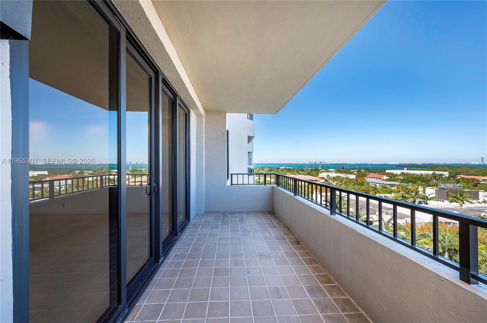 THE EMERALDBAY KEY COLONY - Residential