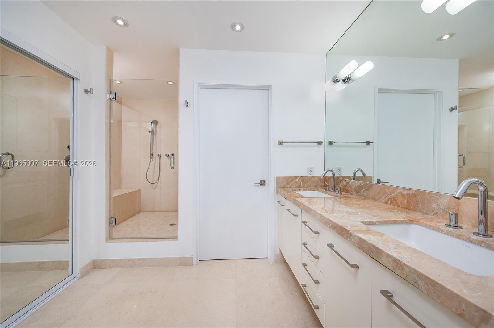 THE EMERALDBAY KEY COLONY - Residential