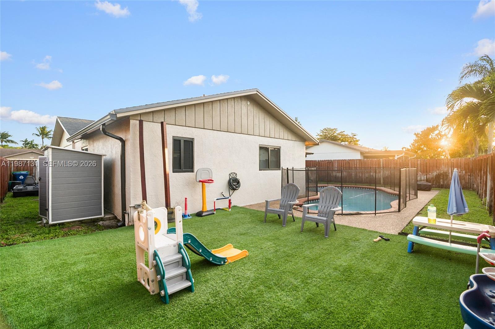 ROYAL PALM POINTE - Residential