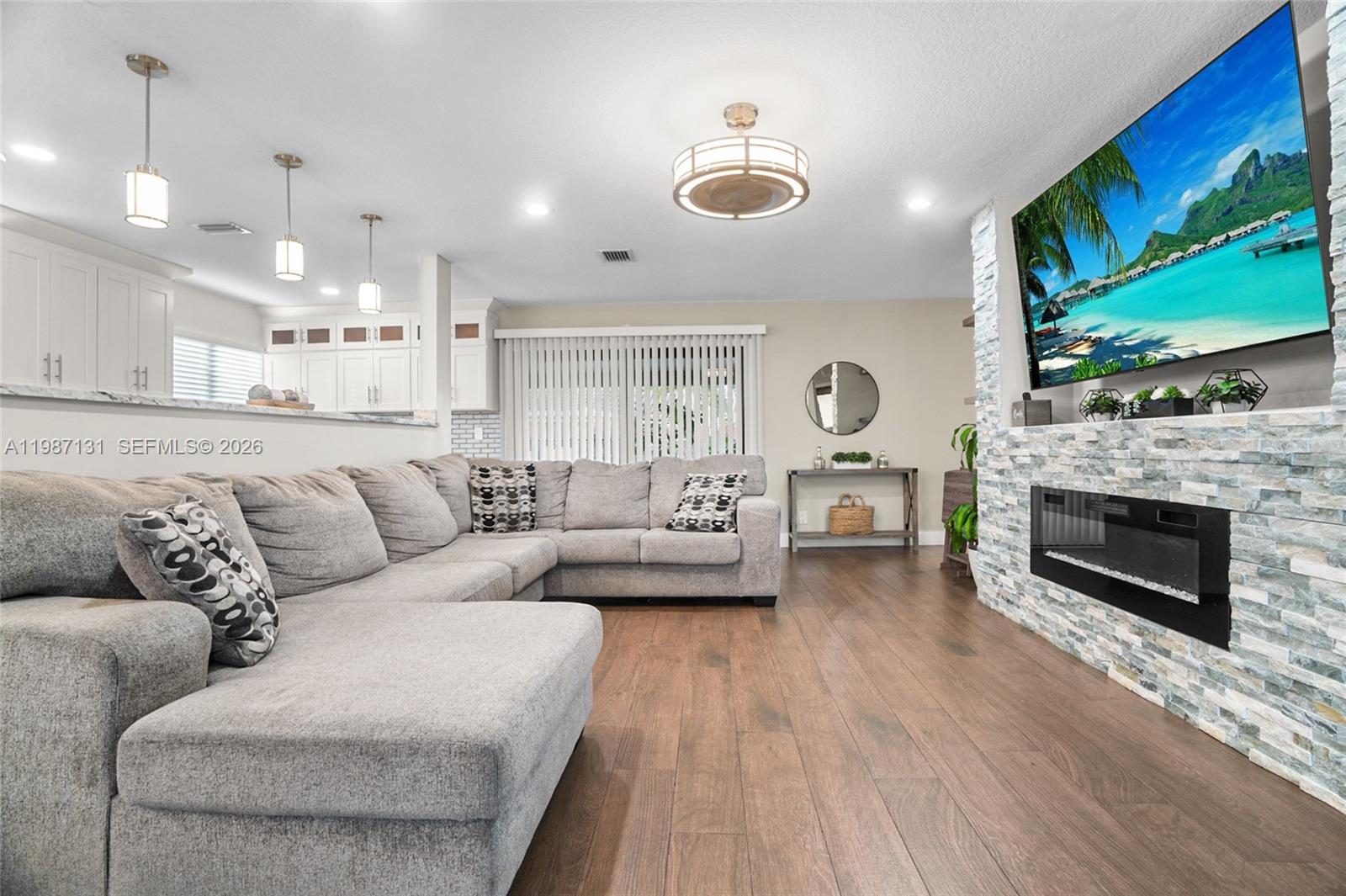 ROYAL PALM POINTE - Residential