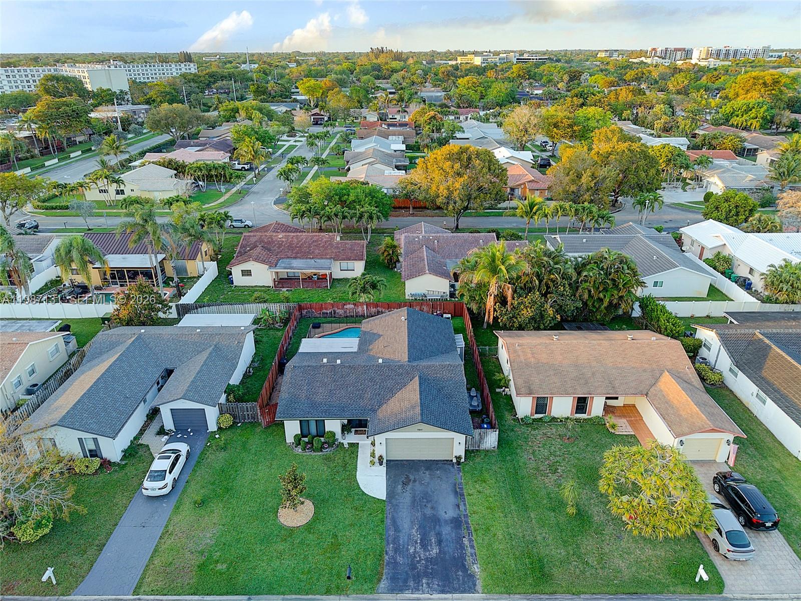 ROYAL PALM POINTE - Residential