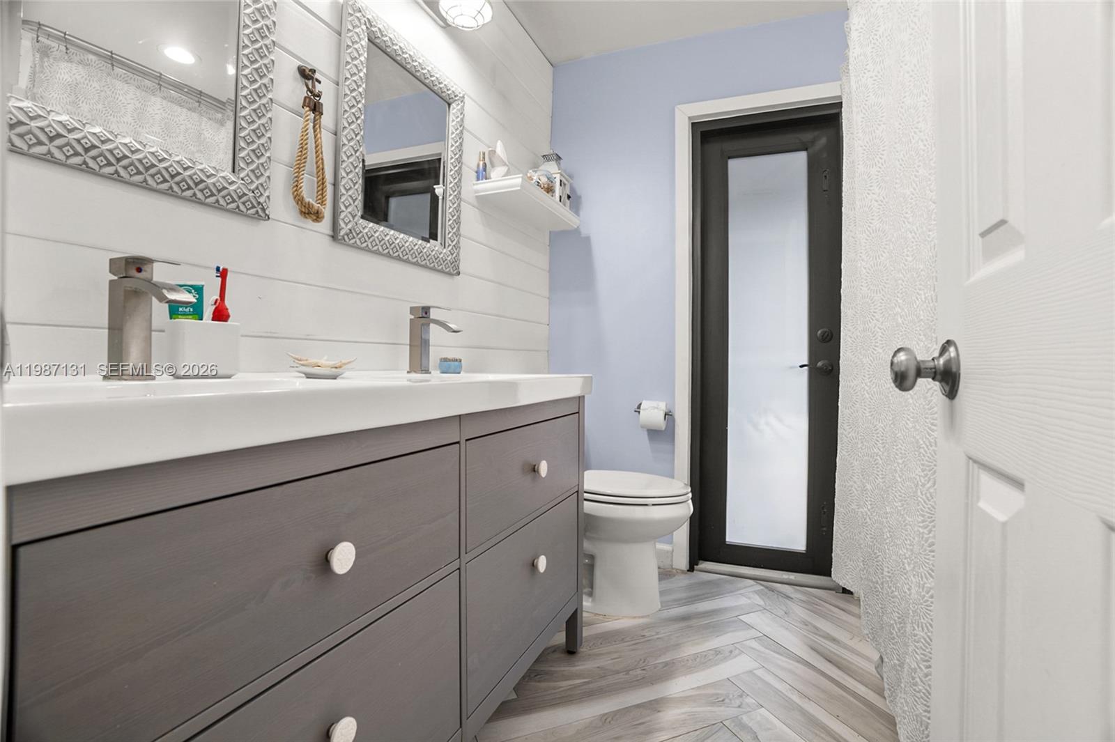 ROYAL PALM POINTE - Residential