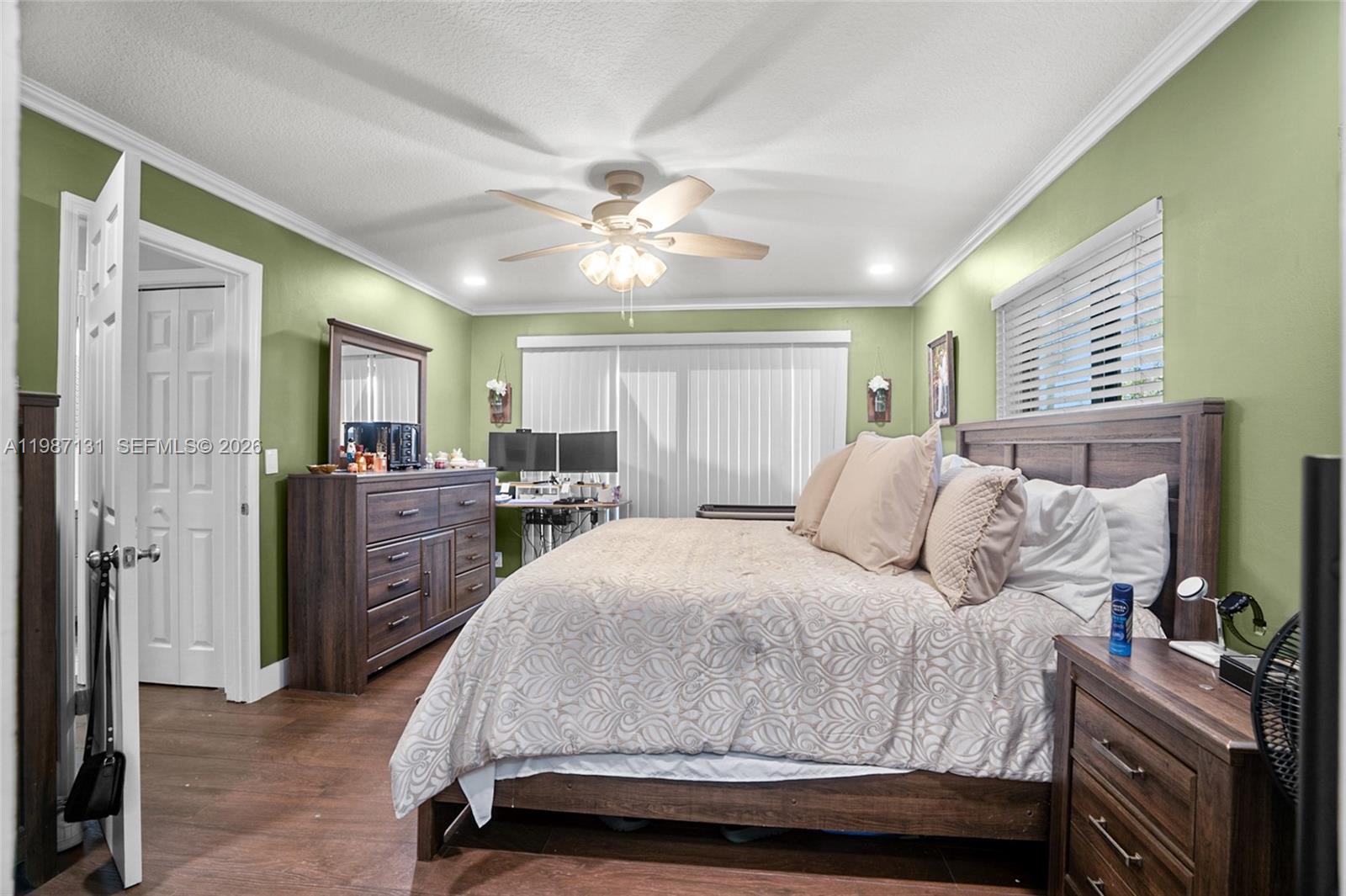 ROYAL PALM POINTE - Residential