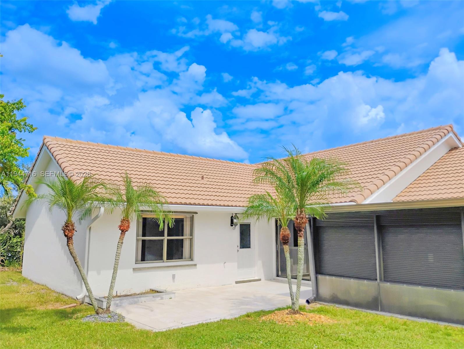 SUN VALLEY 2 - Residential Lease