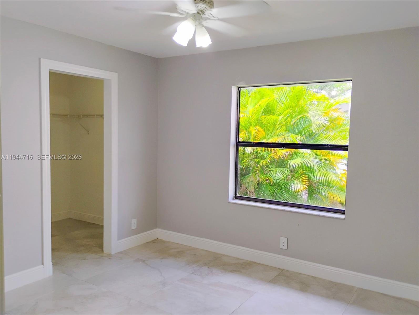 SUN VALLEY 2 - Residential Lease