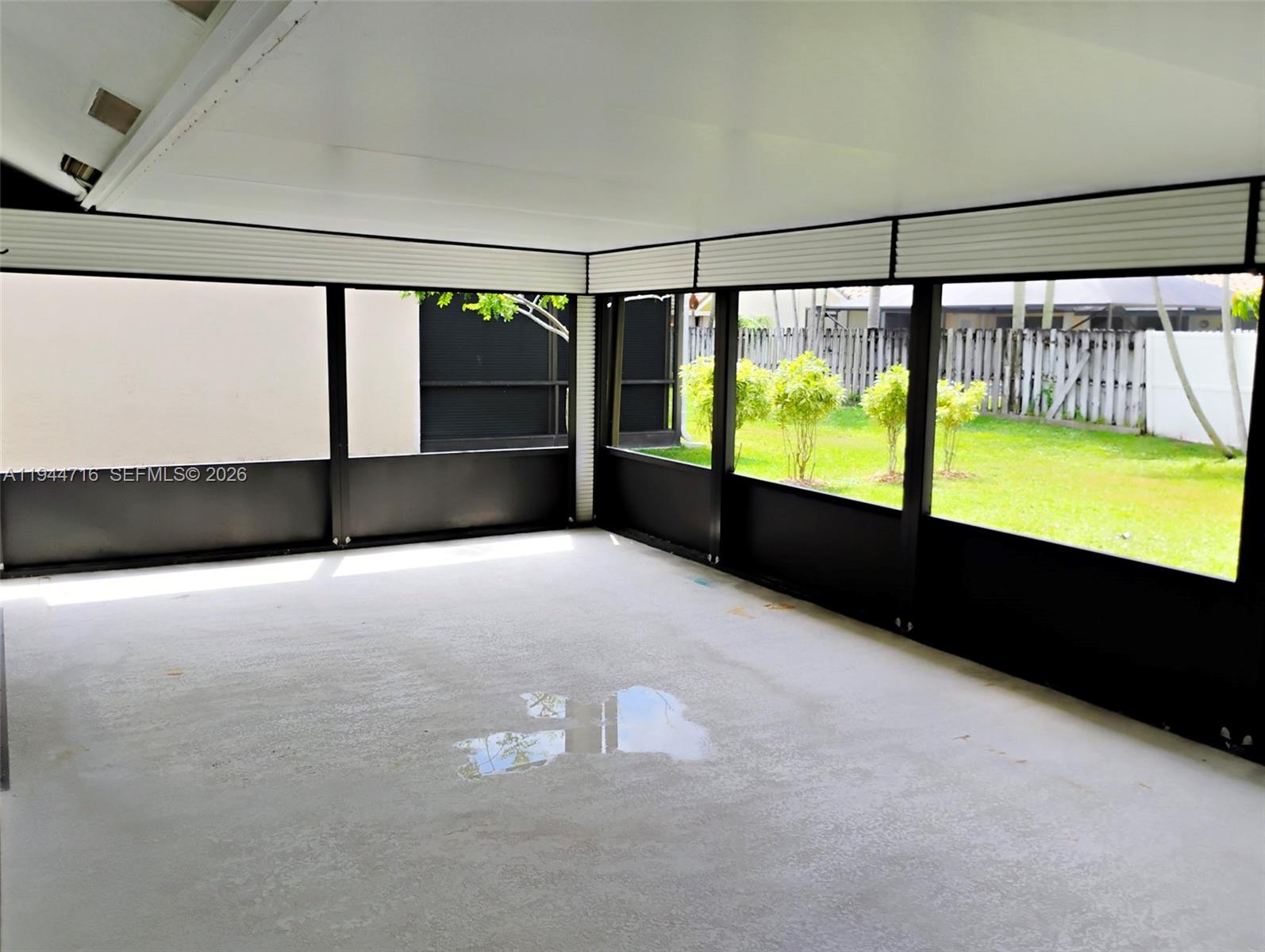 SUN VALLEY 2 - Residential Lease