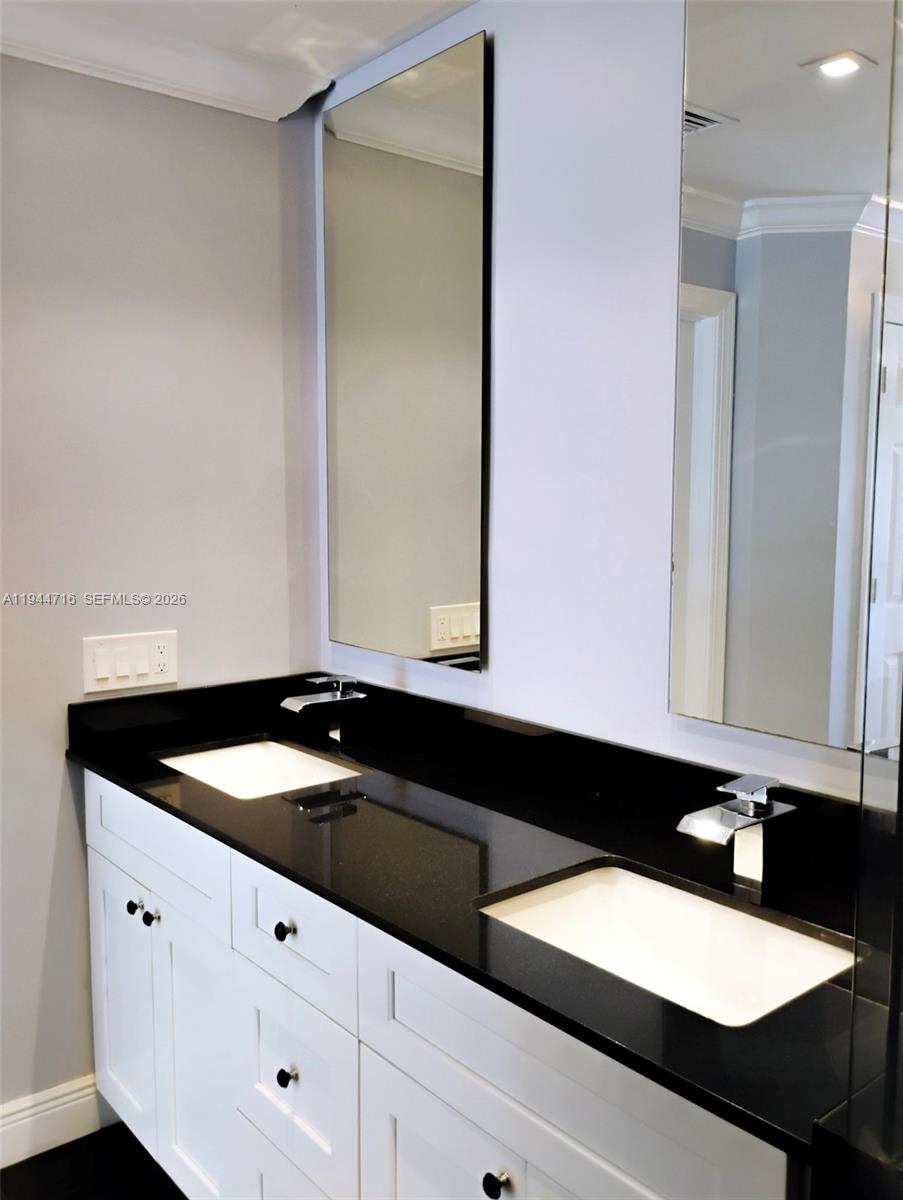 SUN VALLEY 2 - Residential Lease