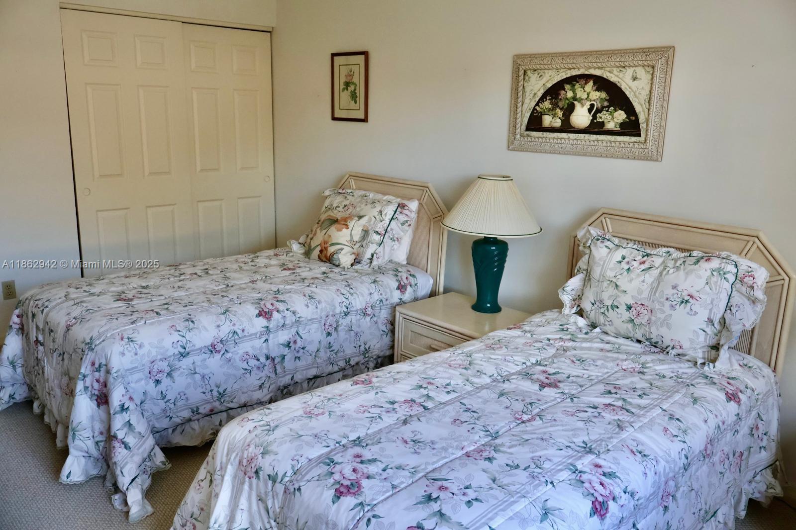 FAIRWAYS AT BOCA GOLF & T - Residential