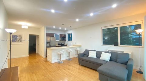 7171 Bay Dr 7 Miami Beach FL 33141