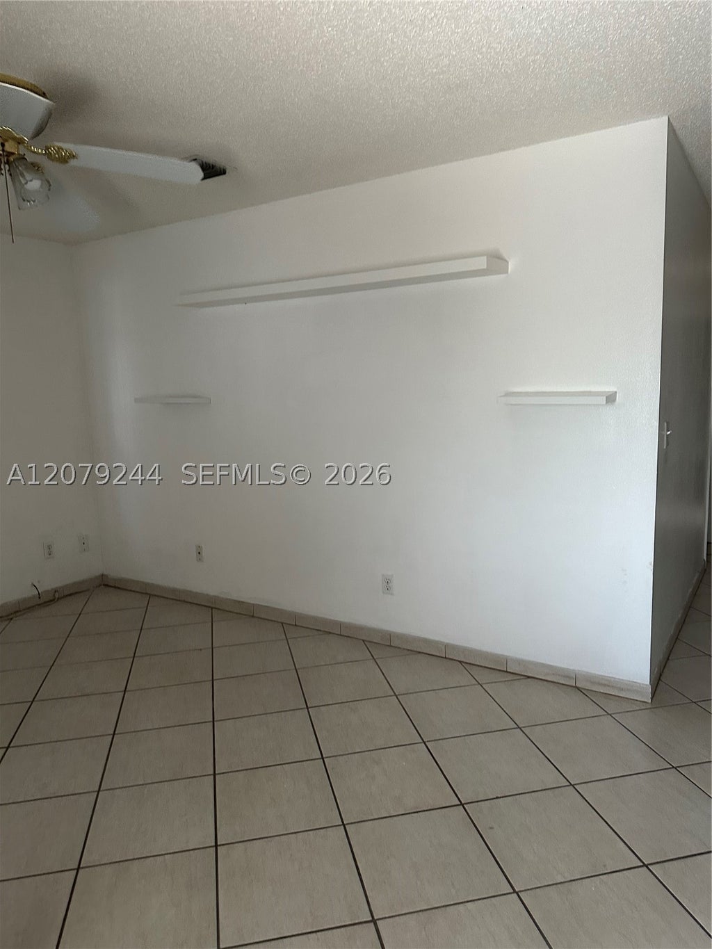 Photo of 6104 Pierce St, Hollywood, FL 33024 (MLS # A12079244)
