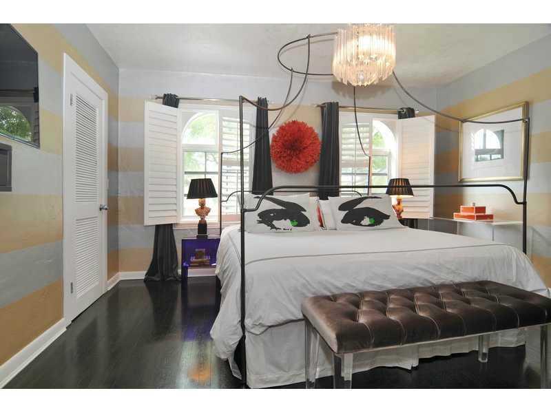 22-27 53 42 NAUTILLUS SUB - Residential Lease