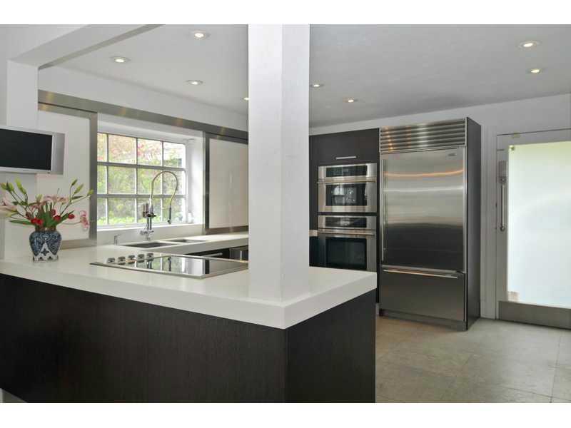 22-27 53 42 NAUTILLUS SUB - Residential Lease