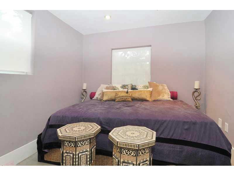 22-27 53 42 NAUTILLUS SUB - Residential Lease