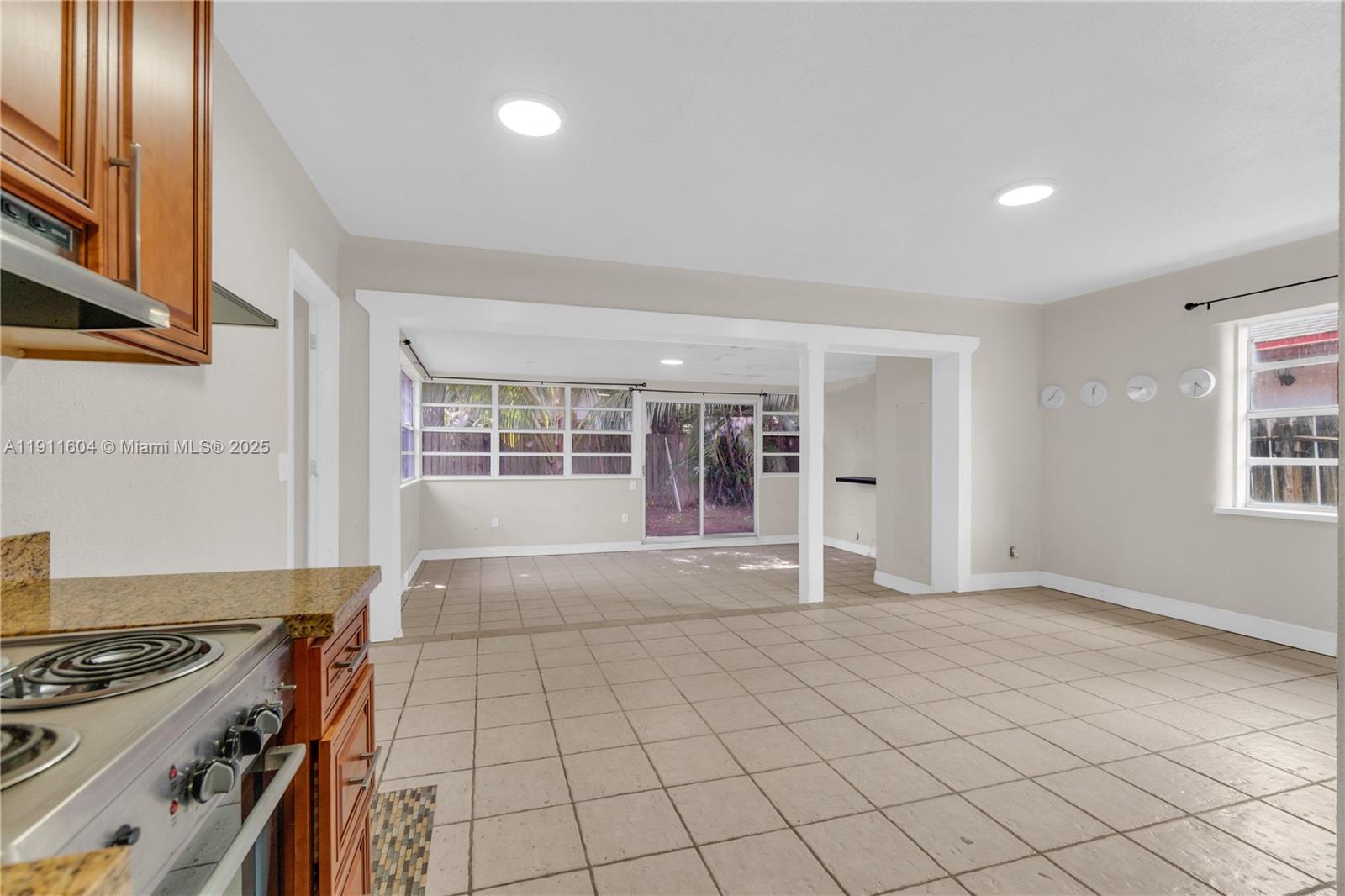 OSCEOLA PARK - Residential Income