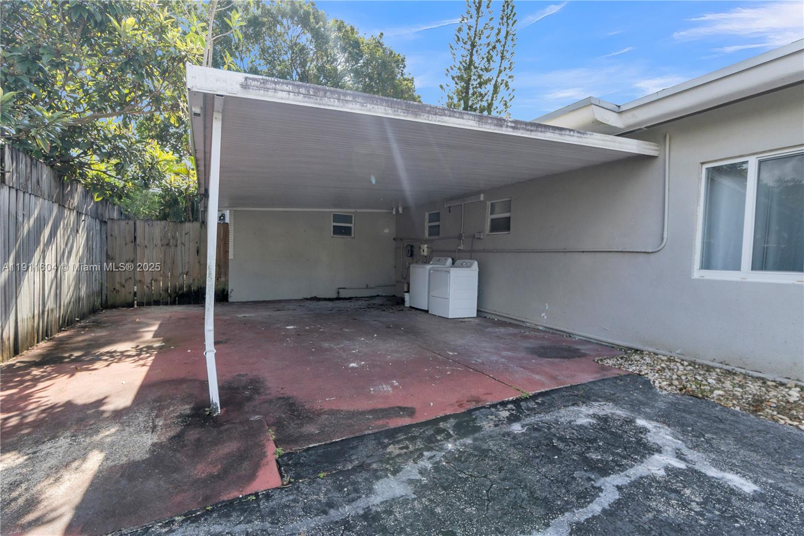 OSCEOLA PARK - Residential Income