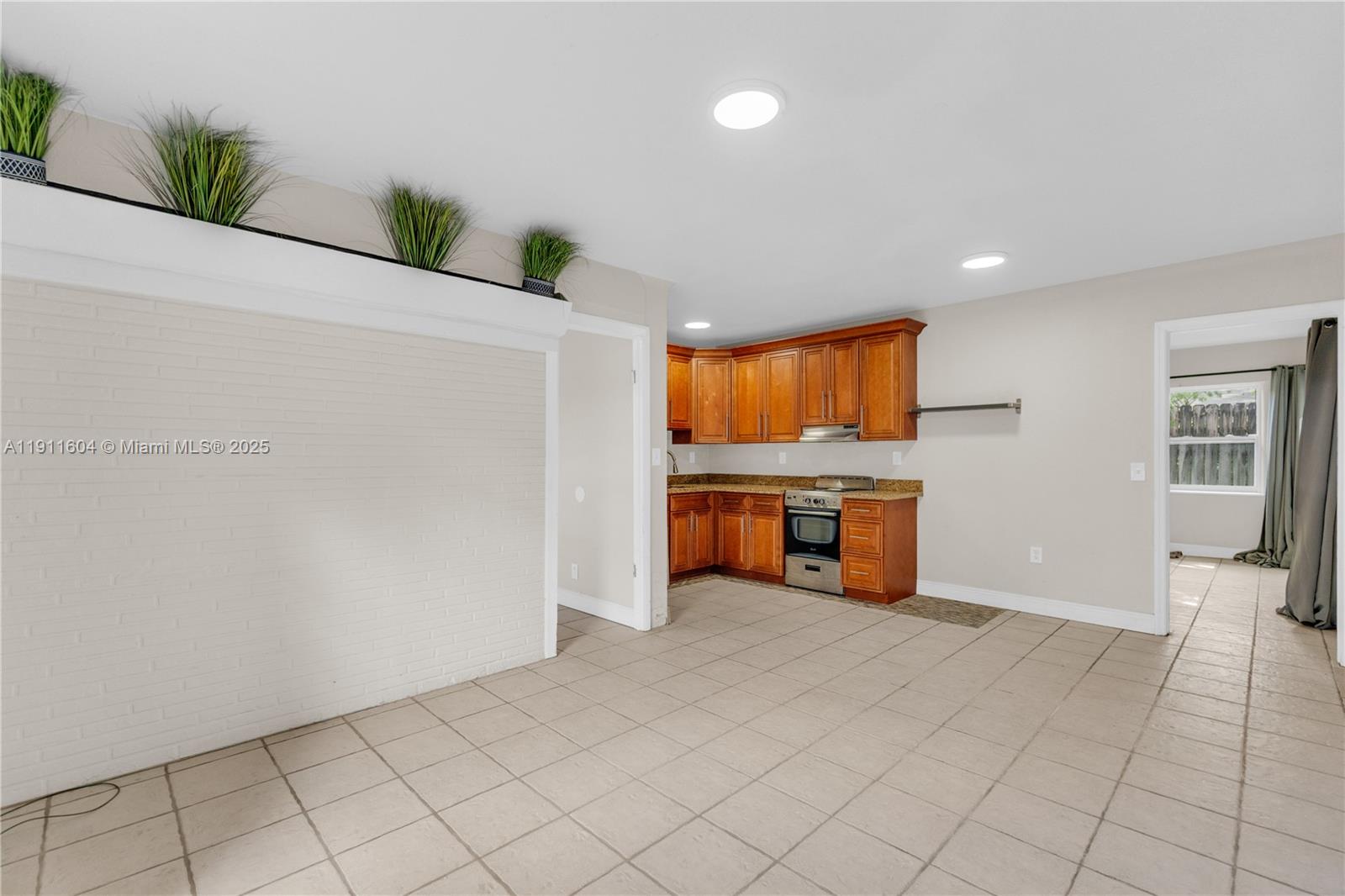 OSCEOLA PARK - Residential Income