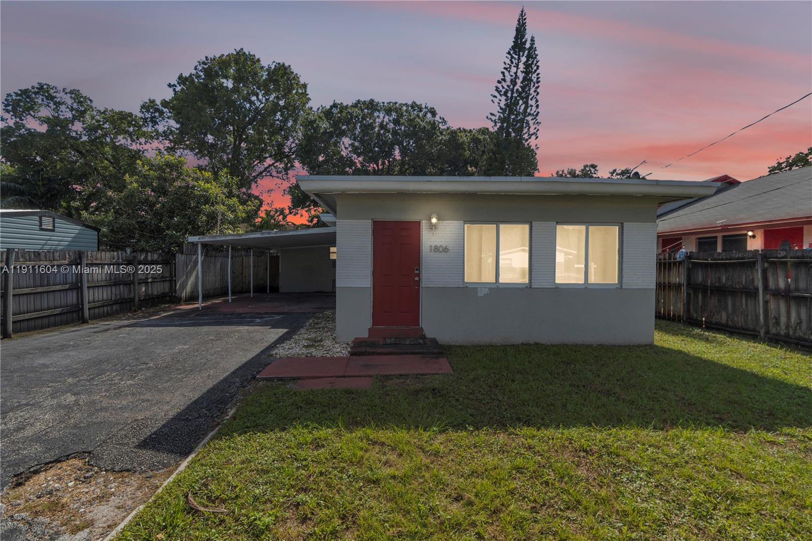 OSCEOLA PARK - Residential Income