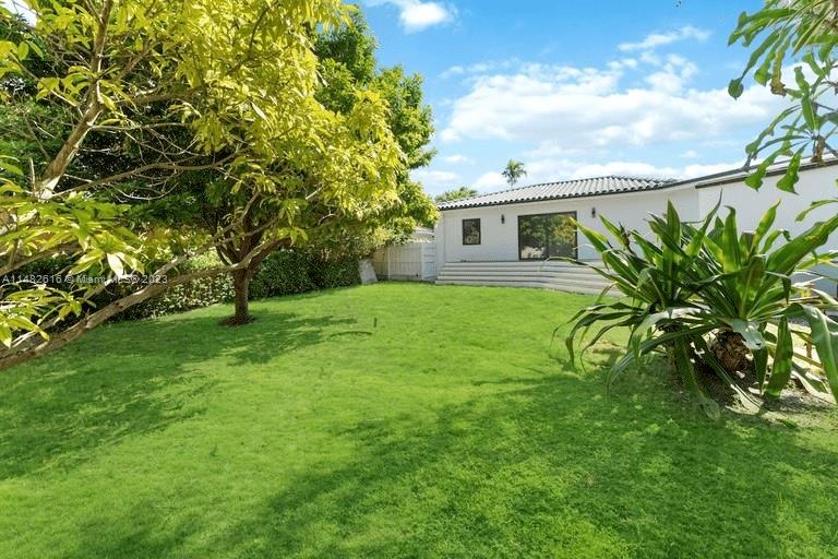 BAY HEIGHTS 1ST ADDN - Residential