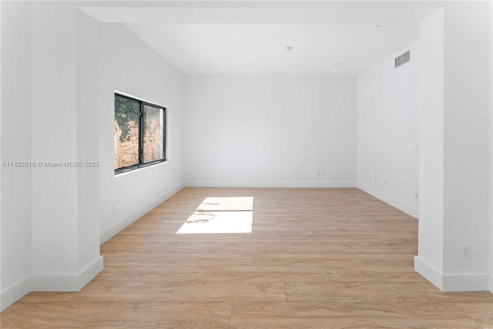 BAY HEIGHTS 1ST ADDN - Residential