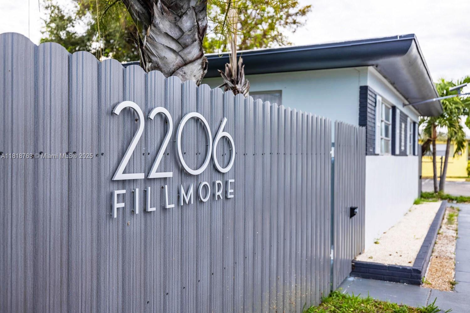 2206 Fillmore St 8, Hollywood, Broward County, Florida - 1 Bedrooms  
1 Bathrooms - 