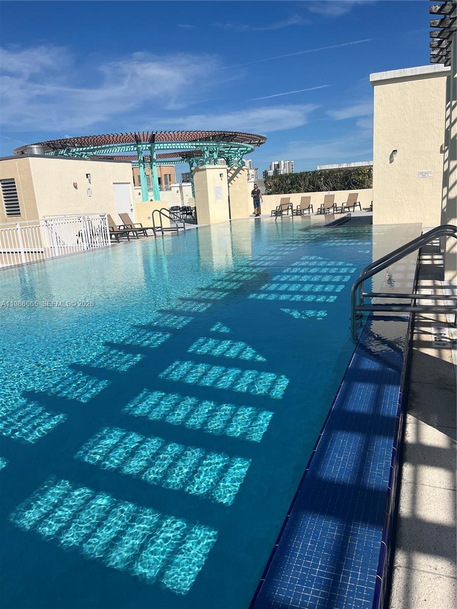 DOWNTOWN DADELAND CONDO N - Residential Lease