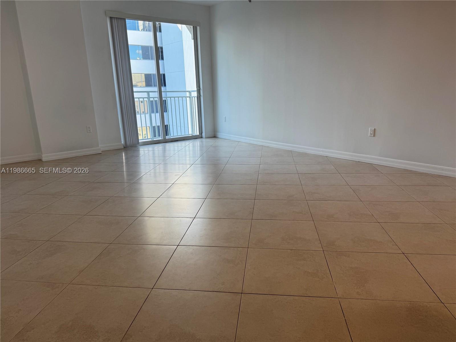 DOWNTOWN DADELAND CONDO N - Residential Lease