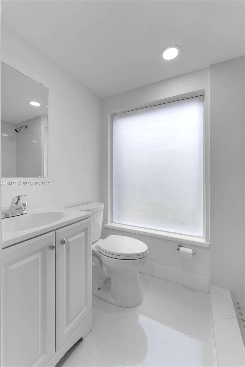 MILLER DRIVE ESTS 1ST ADD - Residential Lease