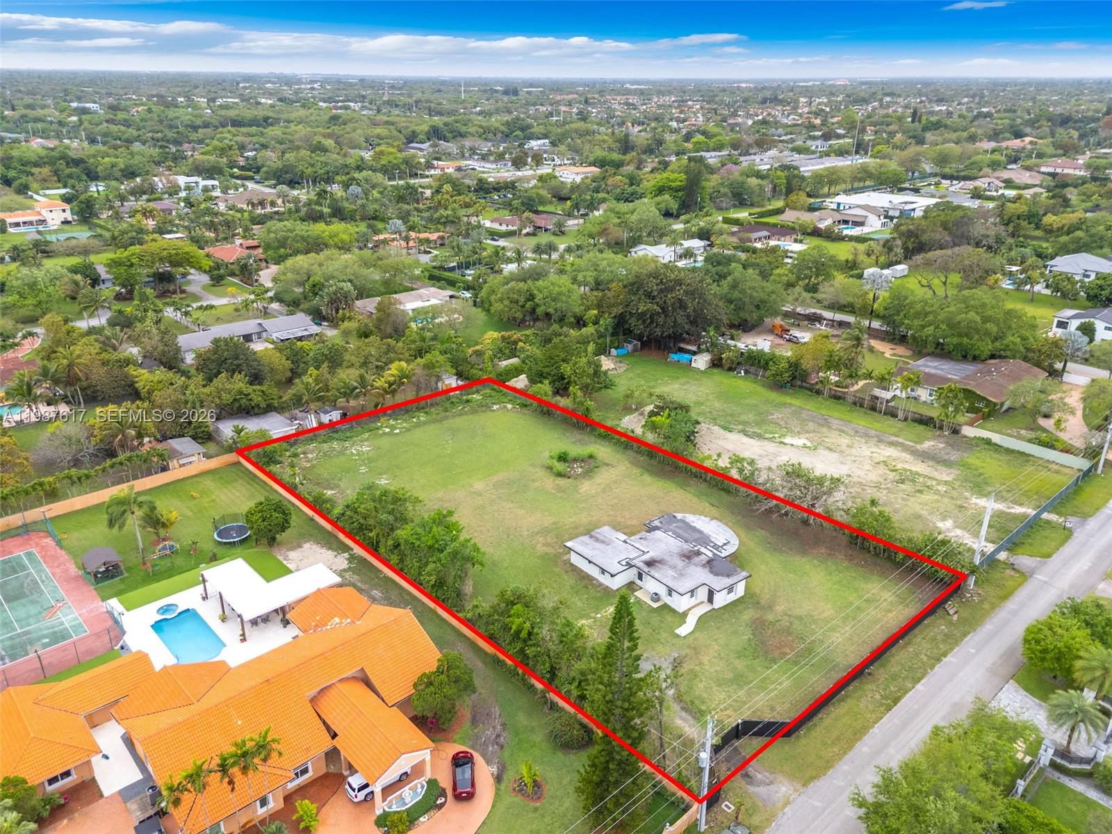 MILLER DRIVE ESTS 1ST ADD - Residential Lease