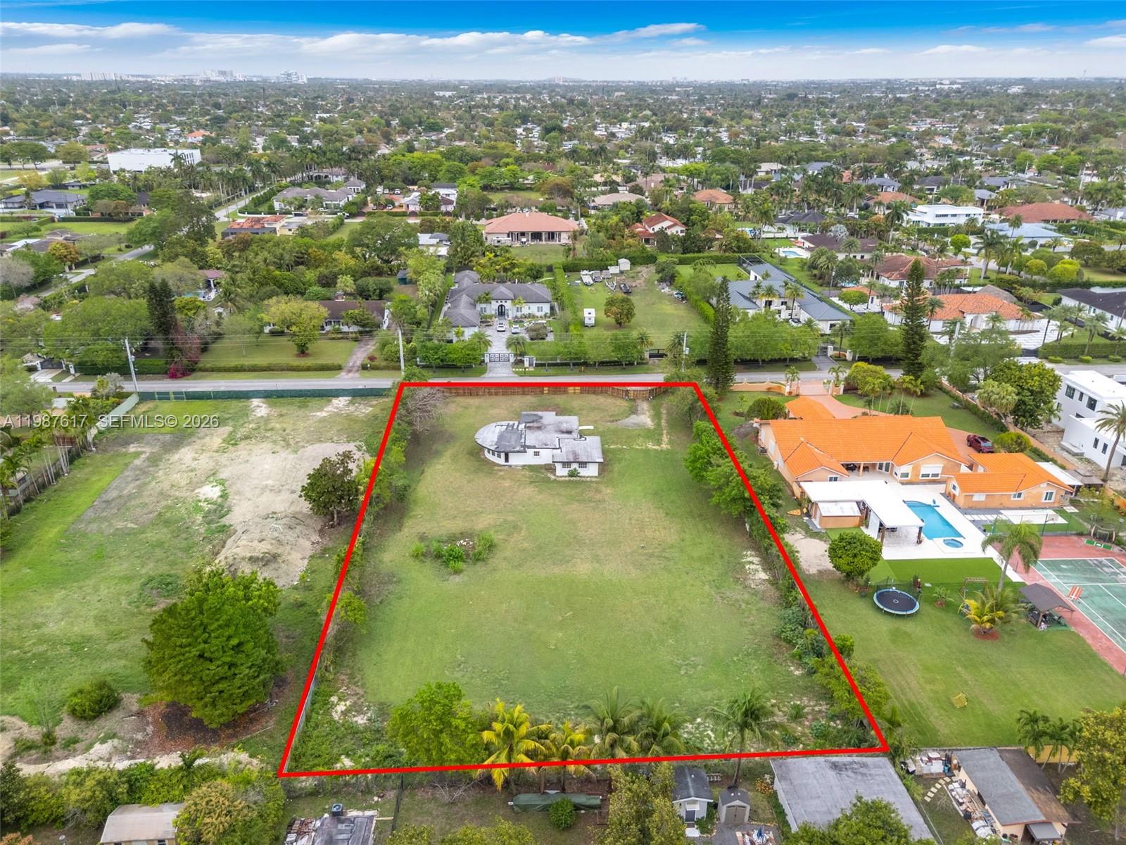 MILLER DRIVE ESTS 1ST ADD - Residential Lease