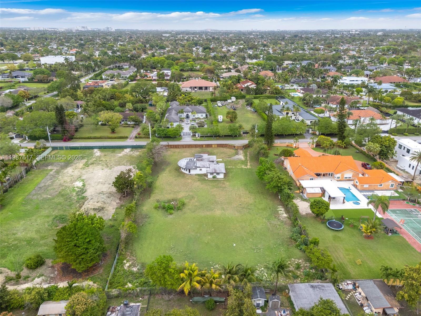 MILLER DRIVE ESTS 1ST ADD - Residential Lease