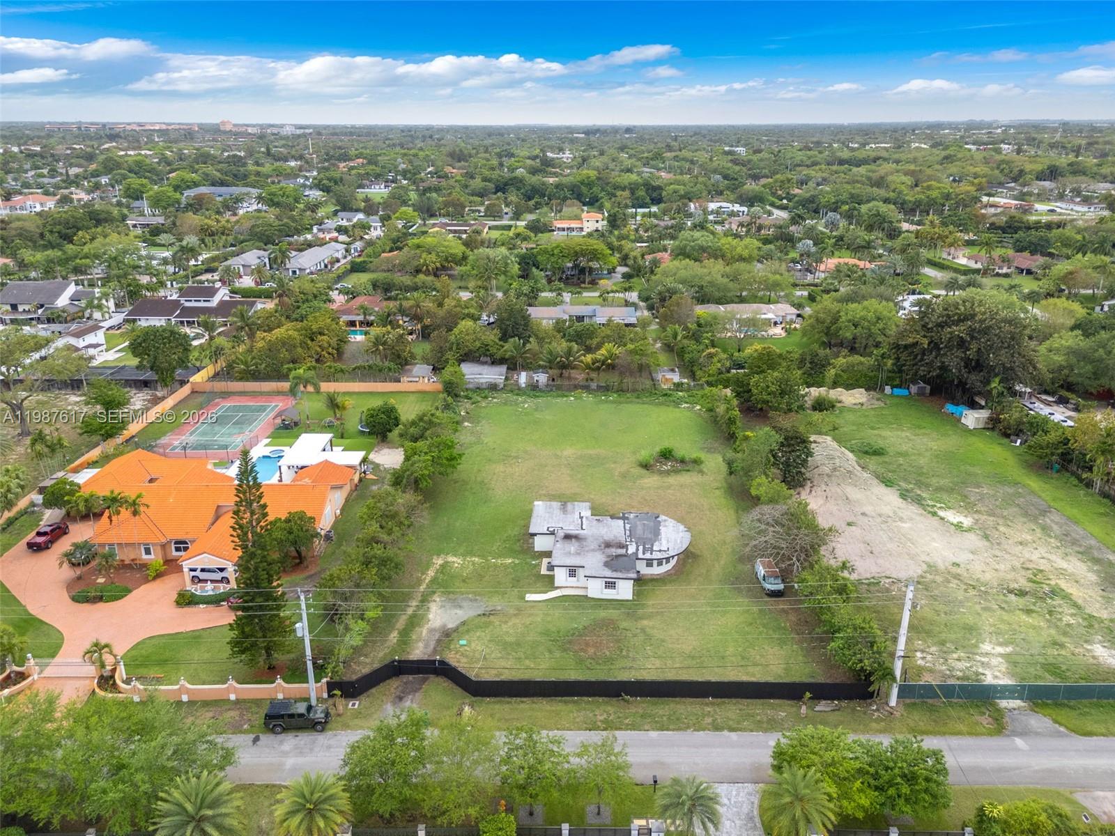 MILLER DRIVE ESTS 1ST ADD - Residential Lease