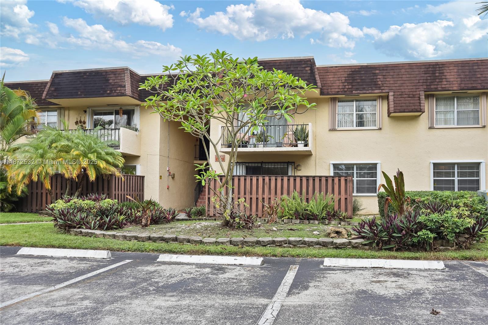 Beautifully maintained 3-bedroom, 2-bath condo offering comfort and convenience. Features include a spacious open layout with tile in main living areas and laminate flooring in two bedrooms, plus a modern kitchen with stainless steel appliances and ample storage. Step outside to a private patio, perfect for relaxing or entertaining. The community provides a pool and clubhouse for residents to enjoy. This home includes one assigned parking space and an additional satellite parking space. Ideally located near The Falls, Dadeland, top-rated schools, dining, and major highways, making commuting and daily living easy. A wonderful rental opportunity in a highly desirable area!