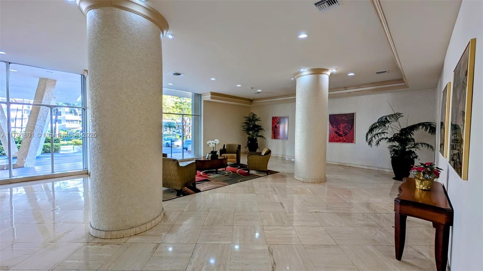 WINSTON TOWERS 200 - Residential
