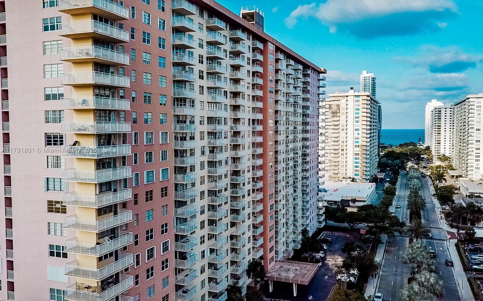 WINSTON TOWERS 200 - Residential