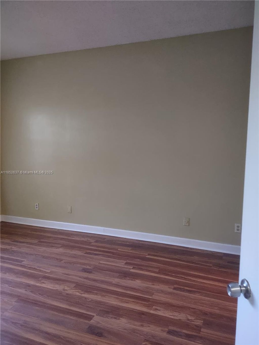 Photo of 620 Cypress Club Way #E13, Deerfield Beach, FL 33064 (MLS # A11852637)