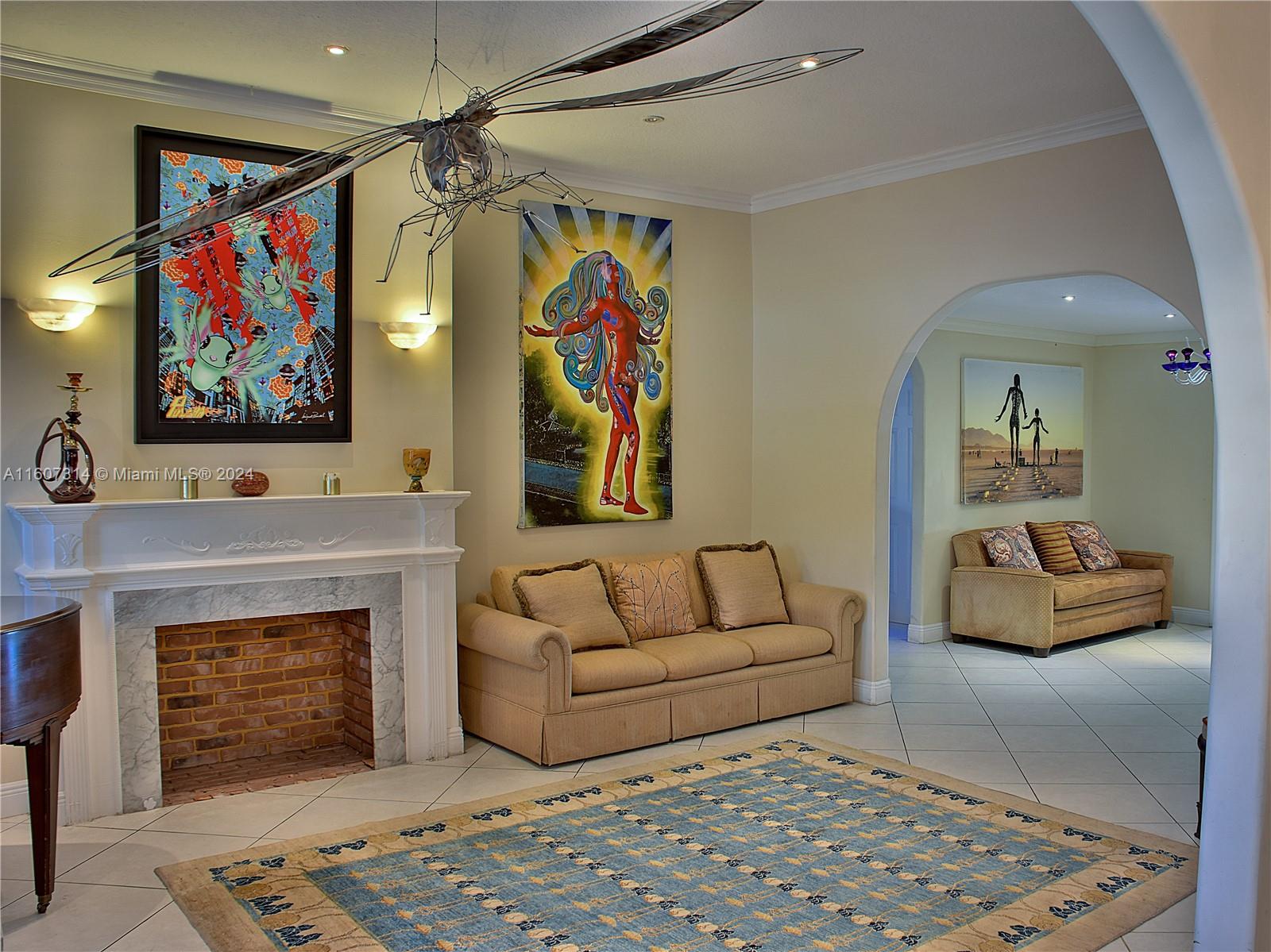 HOLLYWOOD LITTLE RANCHES - Residential Lease