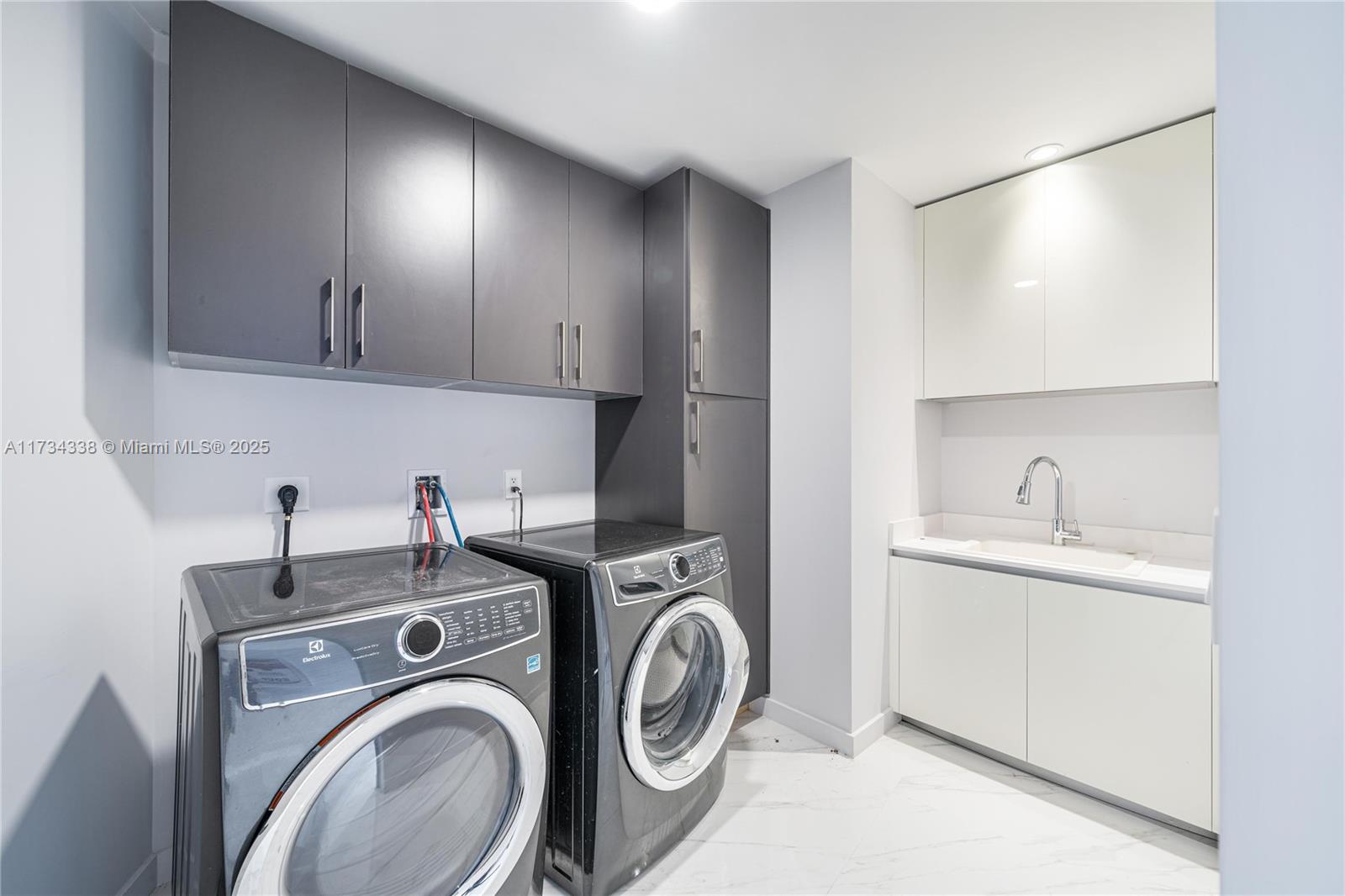 PARAMOUNT MIAMI WORLDCENT - Residential