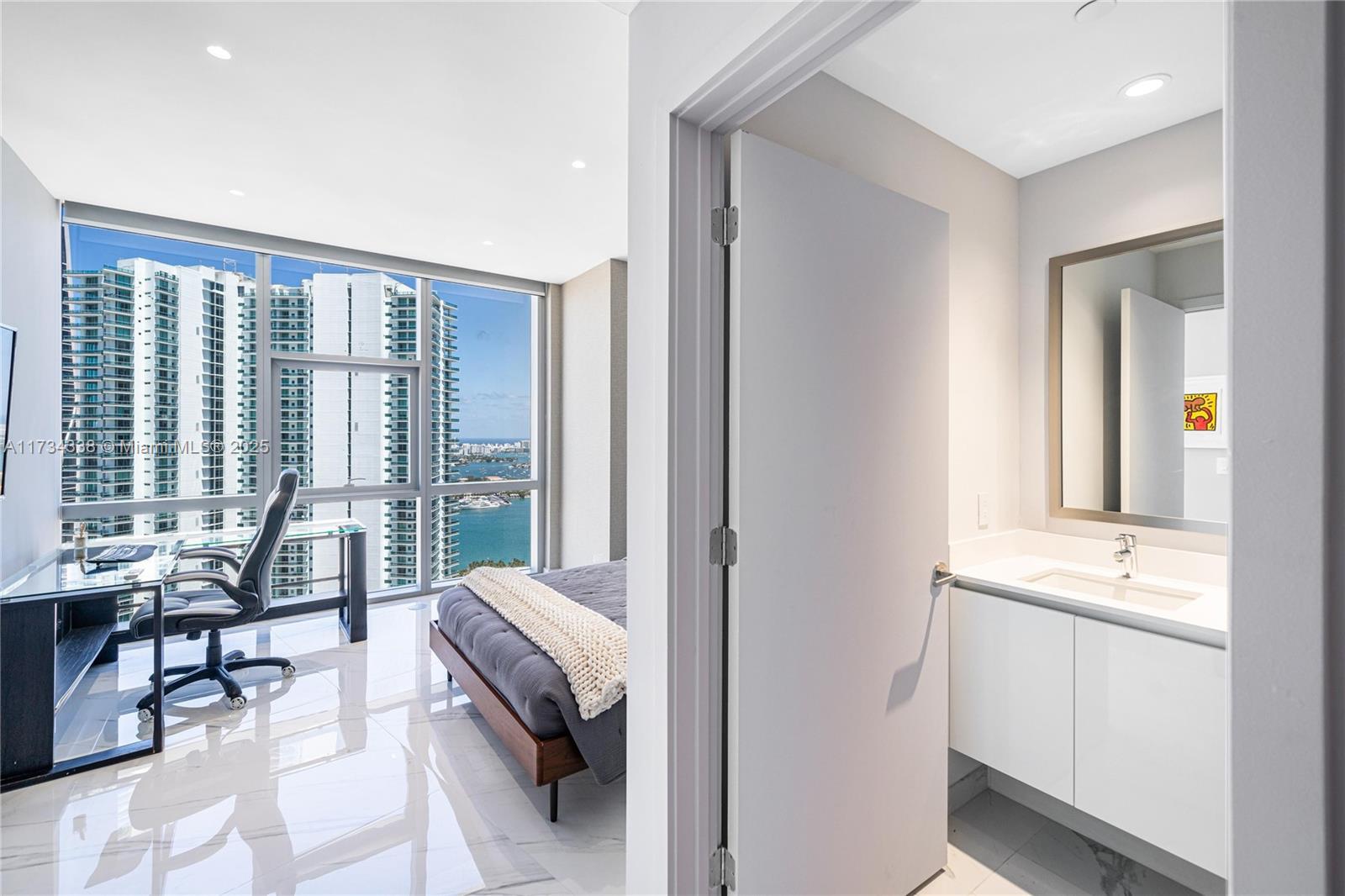 PARAMOUNT MIAMI WORLDCENT - Residential