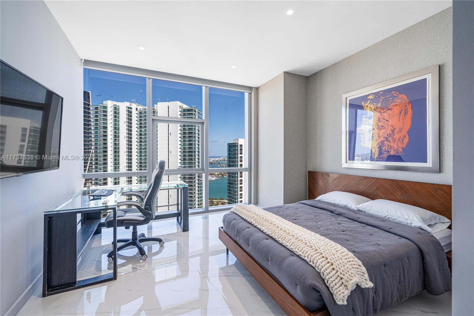 PARAMOUNT MIAMI WORLDCENT - Residential